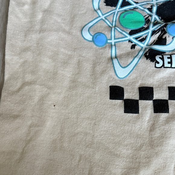 Disney Pizza Planet Graphic T-Shirt - Picture 4 of 4